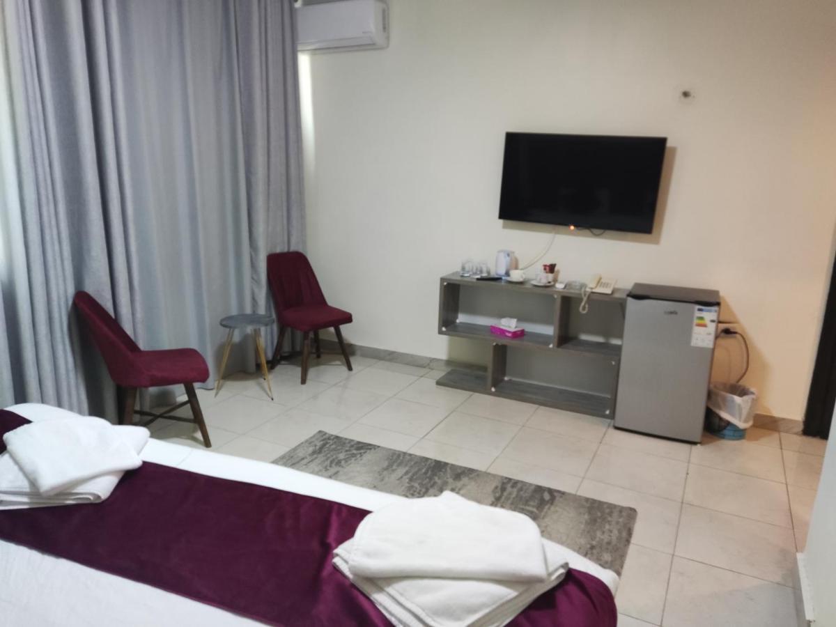 Golden Plaza Hotel Amman Zewnętrze zdjęcie