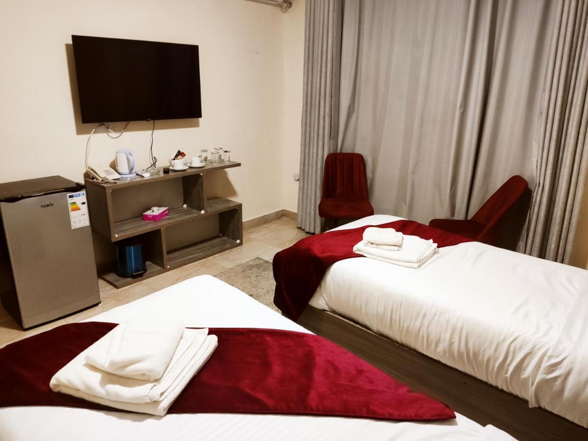 Golden Plaza Hotel Amman Zewnętrze zdjęcie